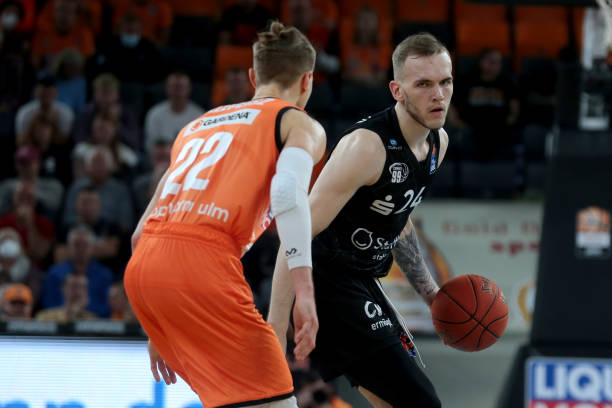 以三局胜出 以三局胜出