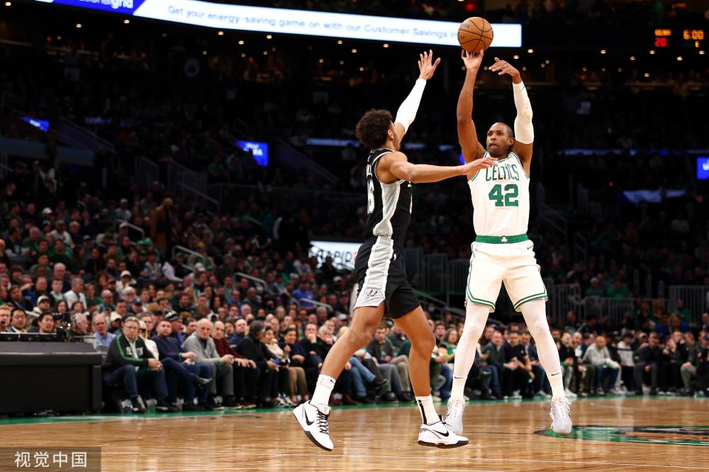 凭借出色的 凭借出色的