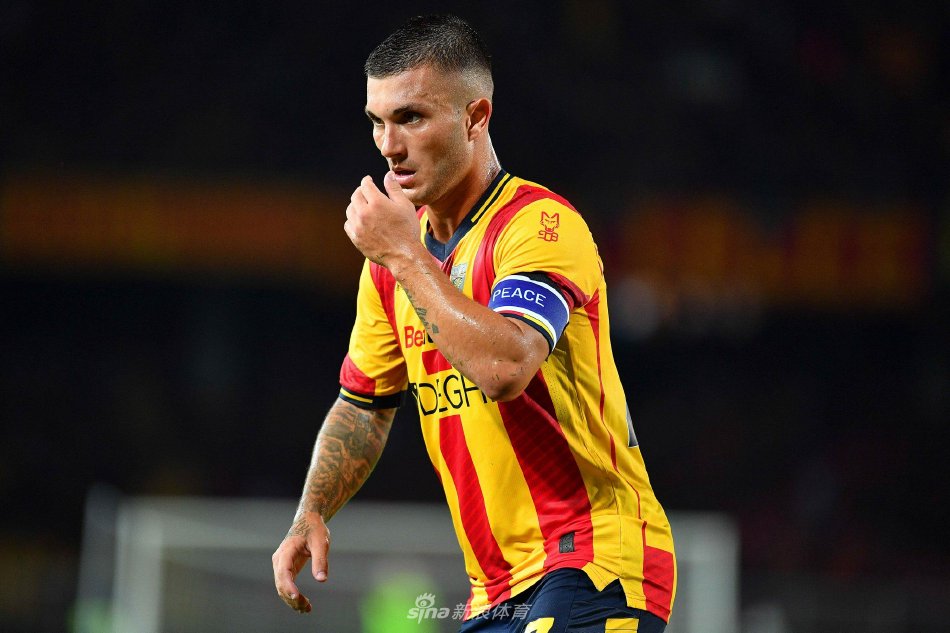 通过巧妙的 通过巧妙的